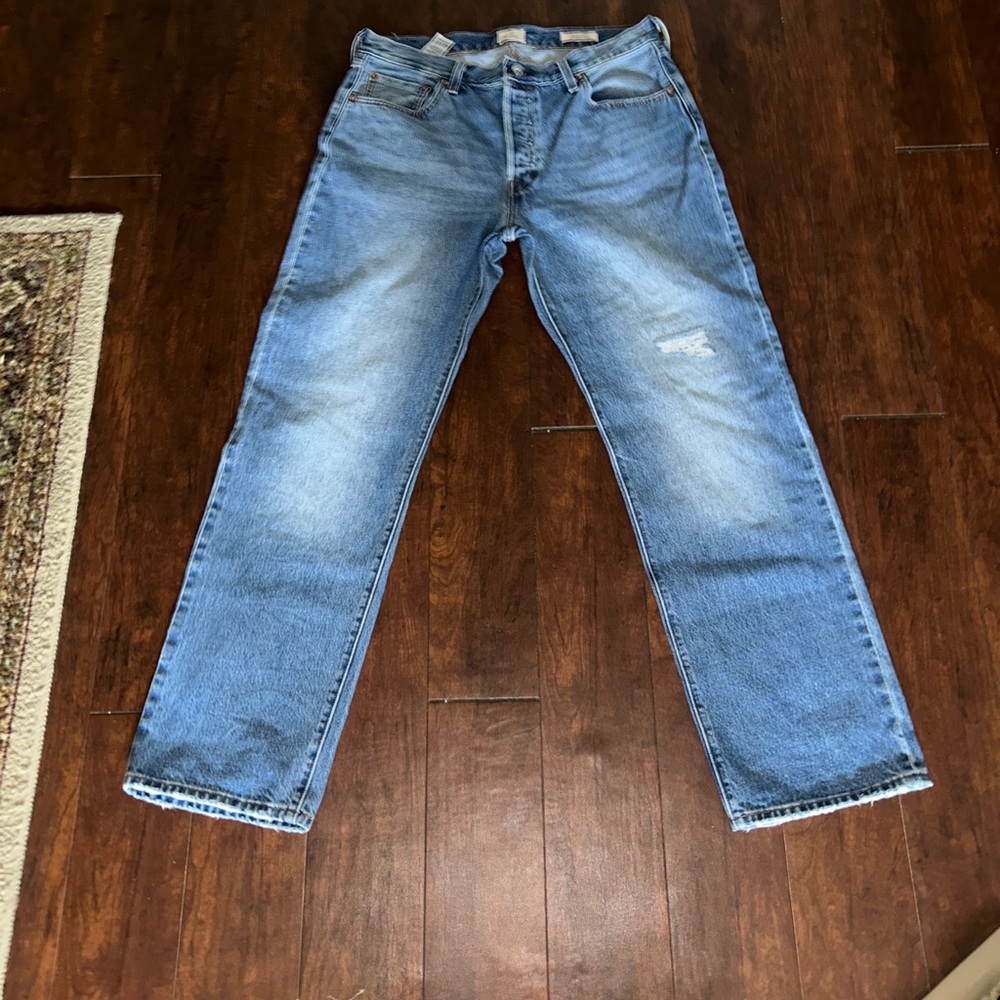 501® '90s Selvedge Women's Jeans - 32 x 32 - EUC - Picture 3 of 10